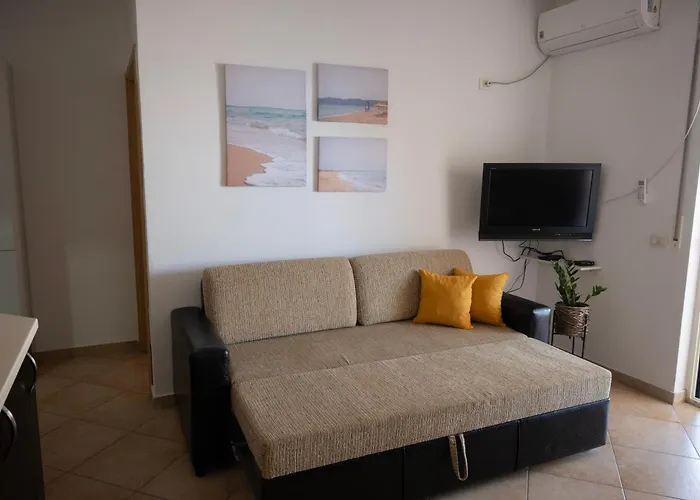 Hoxha Veranda Apartment